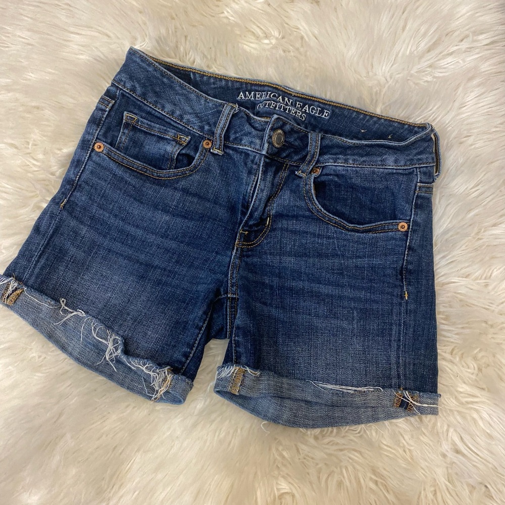 AE Super Stretch High Waist Cuffed Midi Blue
Jean Shorts